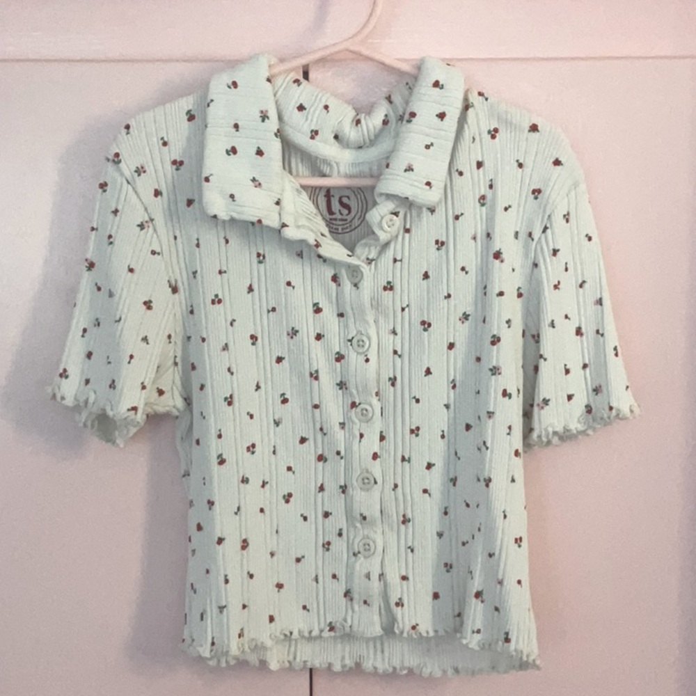 Teenz Shop Off-White Crop Top, Cherry Pattern, Children’s size 13-14